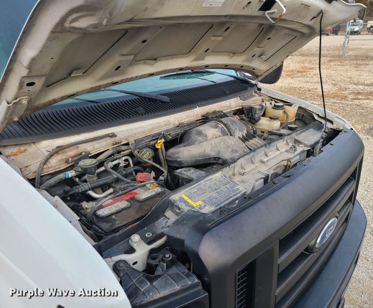 image for item GB9181 2008 Ford E250 Super Duty  van