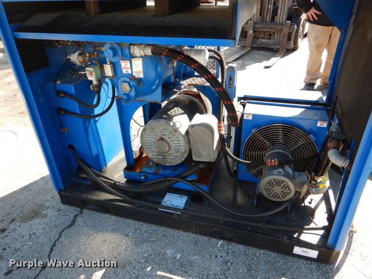 image for item HD9761 Quincy QGB-30  air compressor