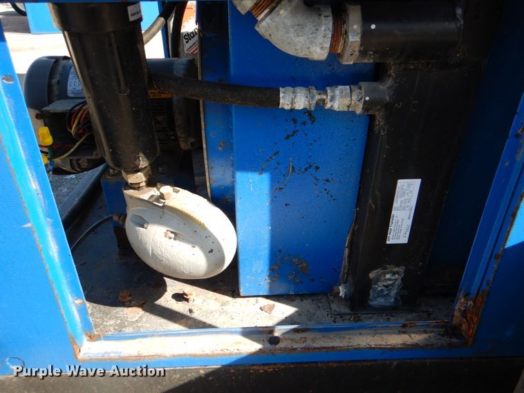 image for item HD9761 Quincy QGB-30  air compressor