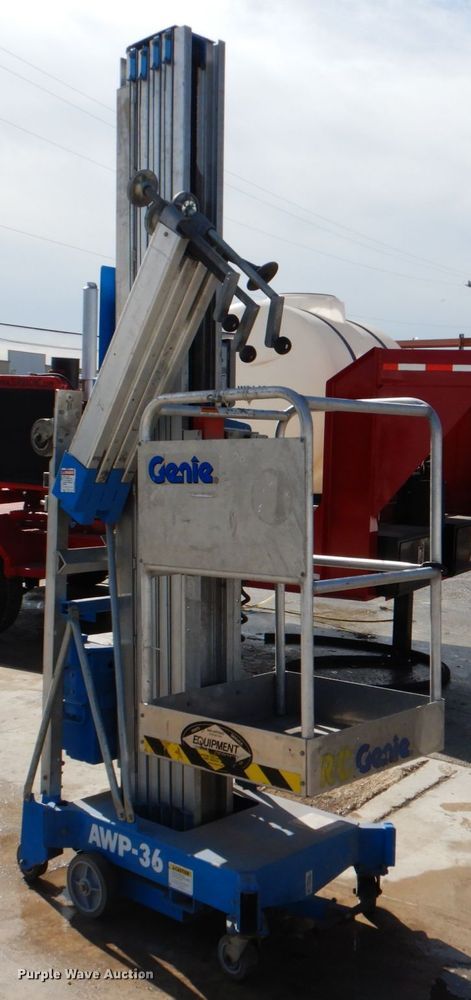 image for item HD9762 Genie AWP-36  vertical lift