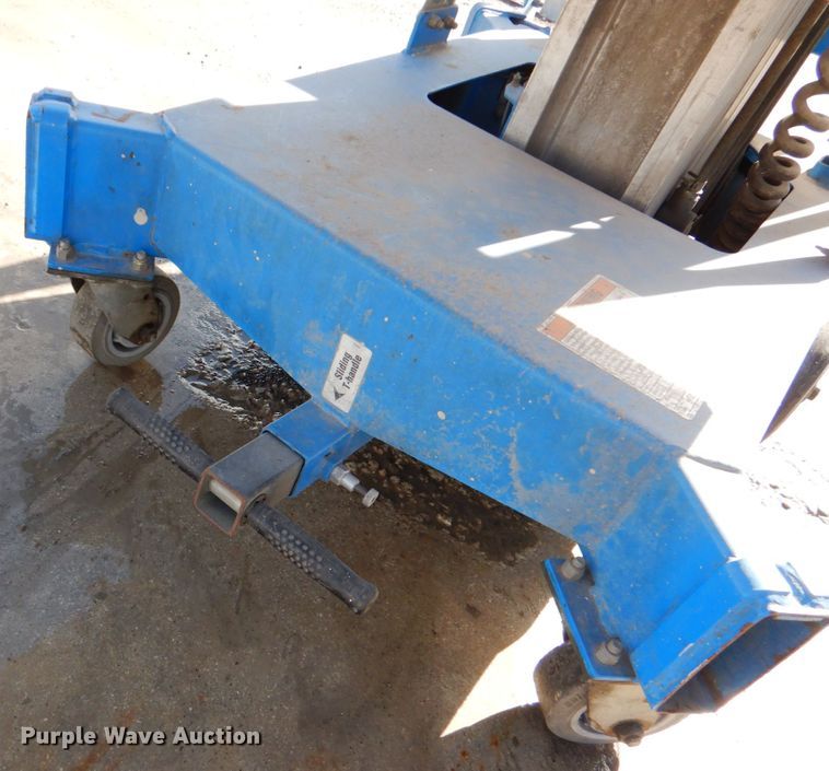 image for item HD9762 Genie AWP-36  vertical lift