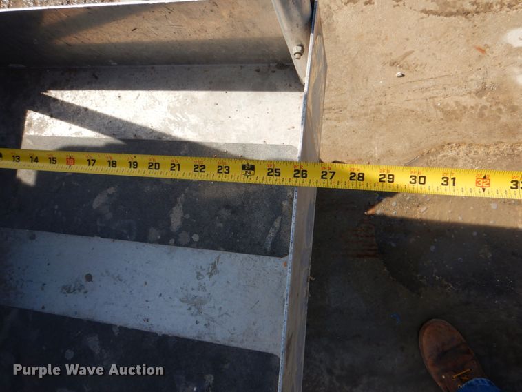 image for item HD9762 Genie AWP-36  vertical lift