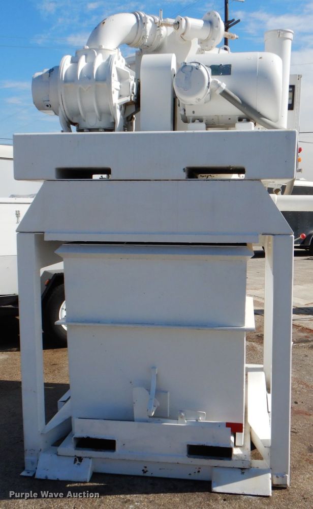 image for item HD9765 1990  DeMarco Max XR401 vacuum