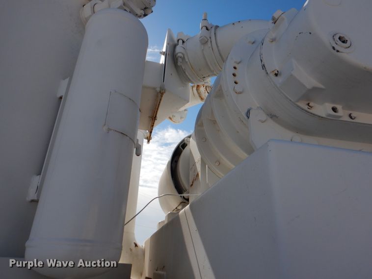 image for item HD9765 1990  DeMarco Max XR401 vacuum