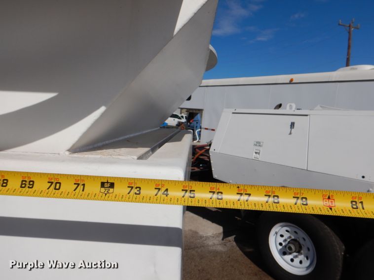 image for item HD9765 1990  DeMarco Max XR401 vacuum