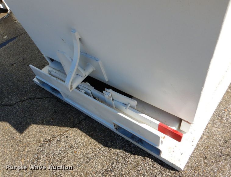 image for item HD9765 1990  DeMarco Max XR401 vacuum