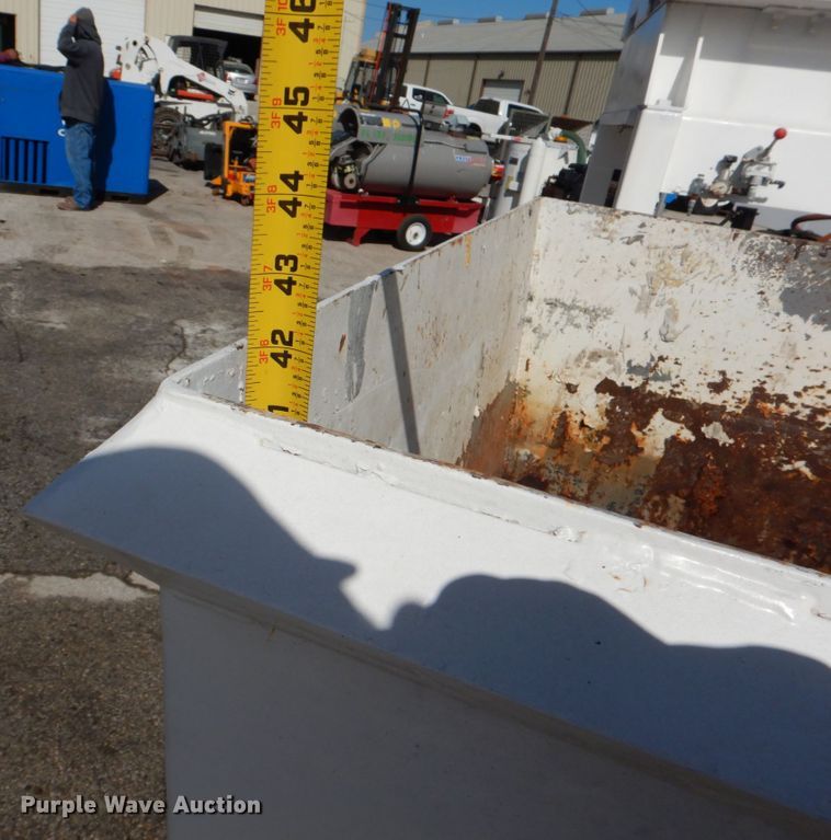 image for item HD9765 1990  DeMarco Max XR401 vacuum