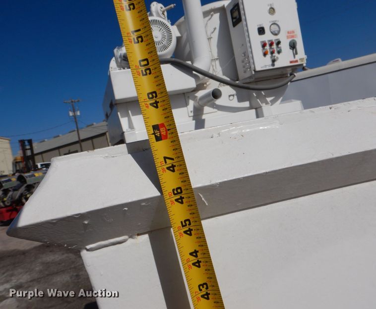 image for item HD9765 1990  DeMarco Max XR401 vacuum