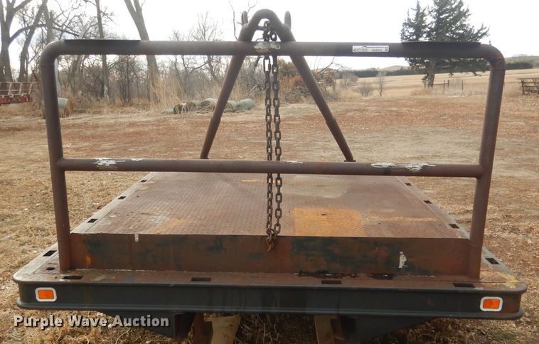 image for item HU9372 Knapheide  flatbed