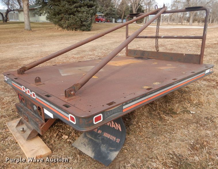 image for item HU9372 Knapheide  flatbed