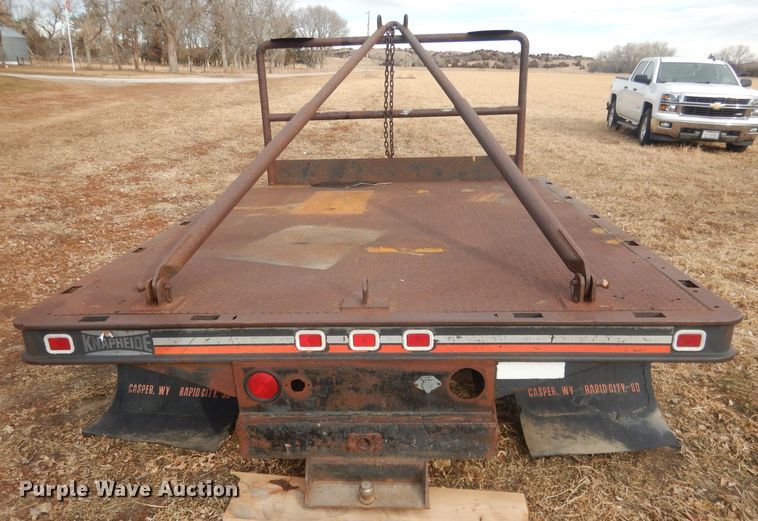 image for item HU9372 Knapheide  flatbed