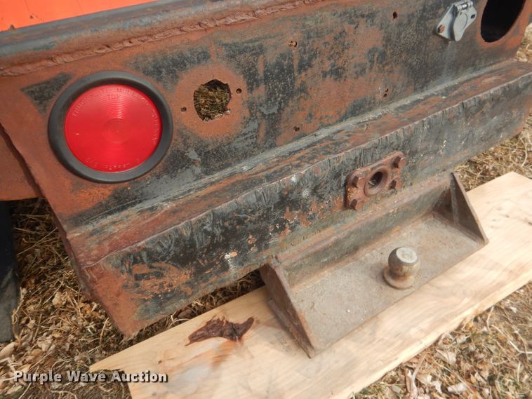 image for item HU9372 Knapheide  flatbed