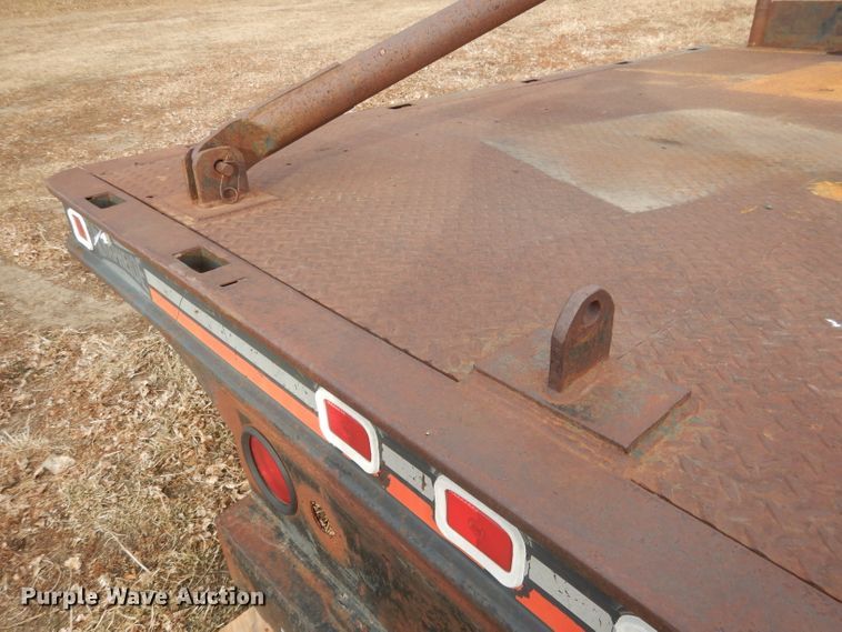 image for item HU9372 Knapheide  flatbed