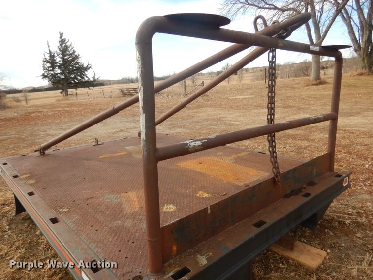 image for item HU9372 Knapheide  flatbed