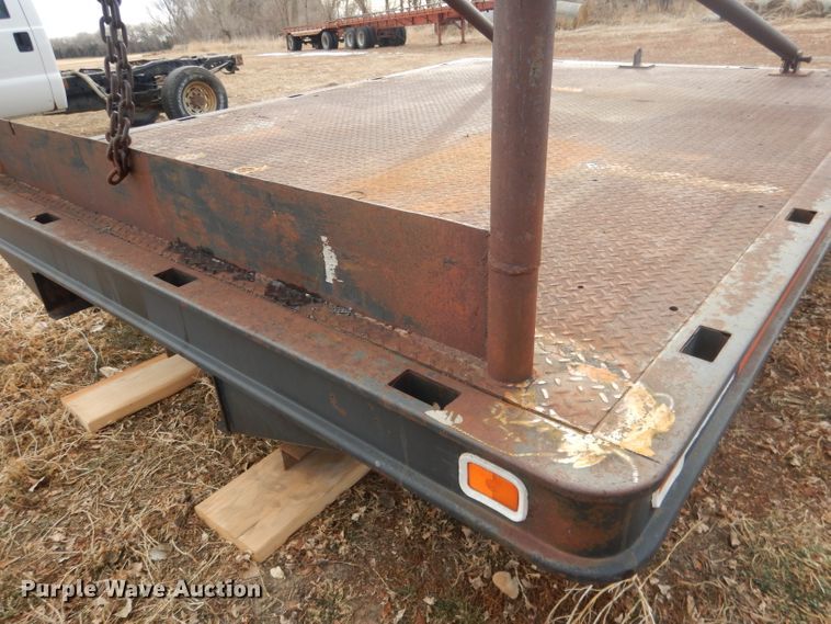 image for item HU9372 Knapheide  flatbed