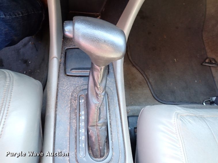 image for item IC9667 2001 Chevrolet Impala LS