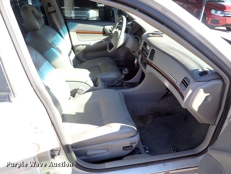 image for item IC9667 2001 Chevrolet Impala LS