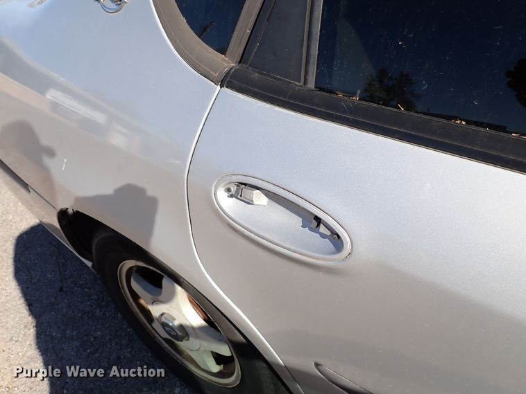 image for item IC9667 2001 Chevrolet Impala LS