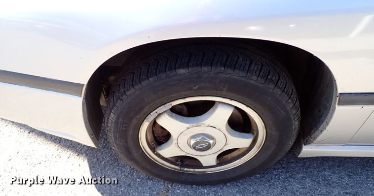 image for item IC9667 2001 Chevrolet Impala LS