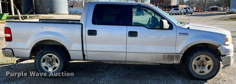 image for item ID9640 2005 Ford F150  SuperCrew pickup truck