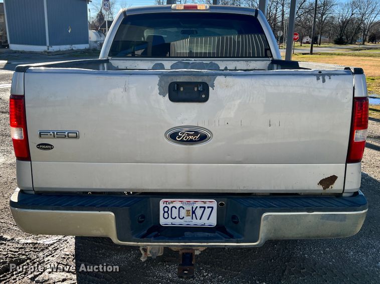 image for item ID9640 2005 Ford F150  SuperCrew pickup truck