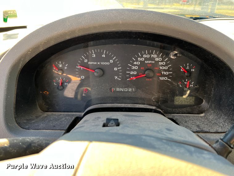 image for item ID9640 2005 Ford F150  SuperCrew pickup truck