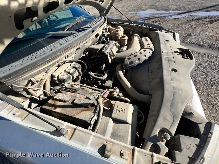 image for item ID9640 2005 Ford F150  SuperCrew pickup truck