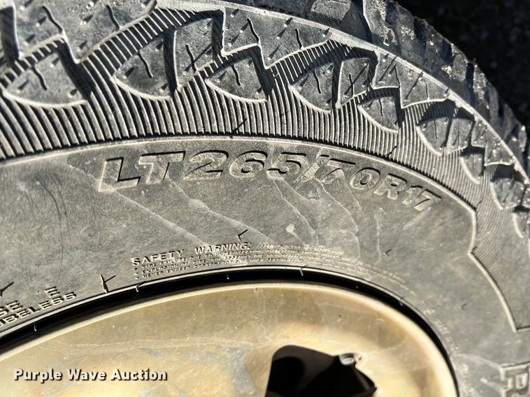 image for item ID9640 2005 Ford F150  SuperCrew pickup truck