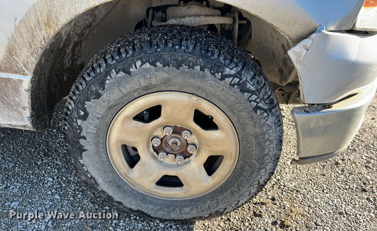 image for item ID9640 2005 Ford F150  SuperCrew pickup truck