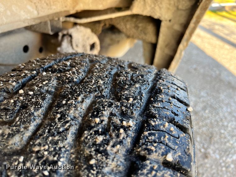 image for item ID9640 2005 Ford F150  SuperCrew pickup truck