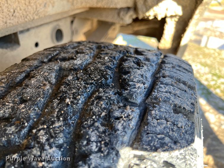 image for item ID9640 2005 Ford F150  SuperCrew pickup truck