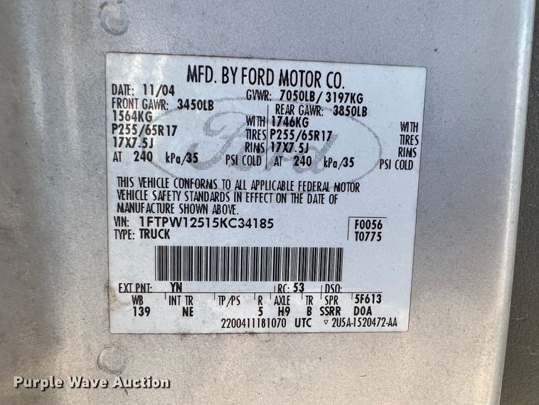 image for item ID9640 2005 Ford F150  SuperCrew pickup truck
