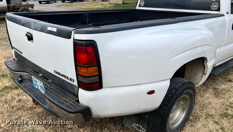 image for item ID9642 Chevrolet Silverado  pickup truck bed