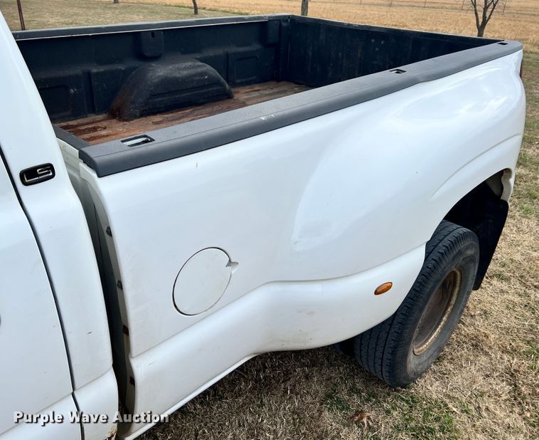 image for item ID9642 Chevrolet Silverado  pickup truck bed