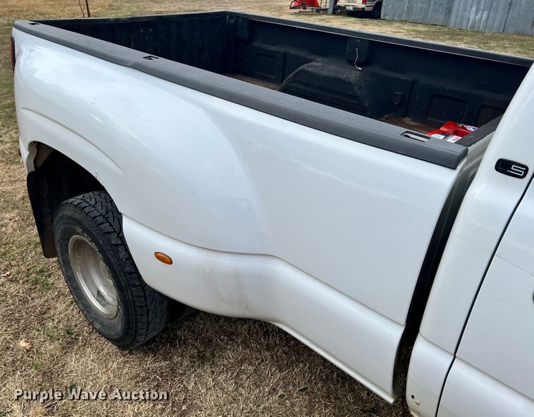 image for item ID9642 Chevrolet Silverado  pickup truck bed