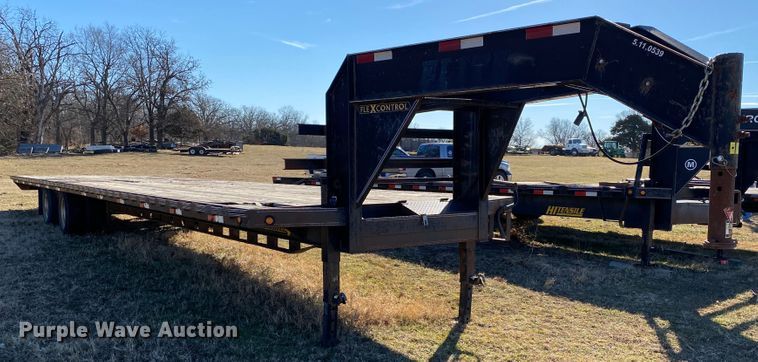 image for item IG9660 2011 Elite  equipment trailer