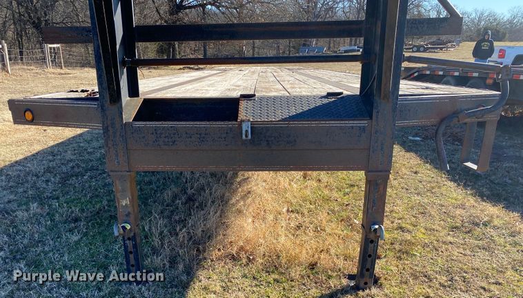 image for item IG9660 2011 Elite  equipment trailer