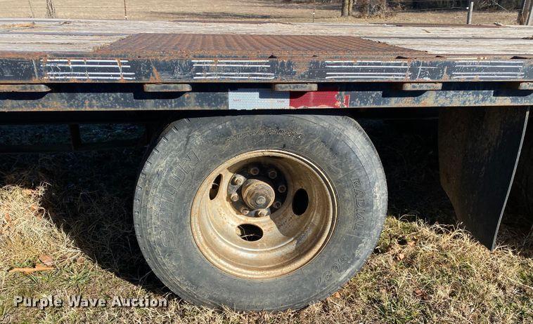 image for item IG9660 2011 Elite  equipment trailer