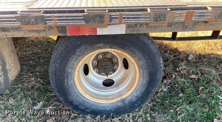 image for item IG9660 2011 Elite  equipment trailer