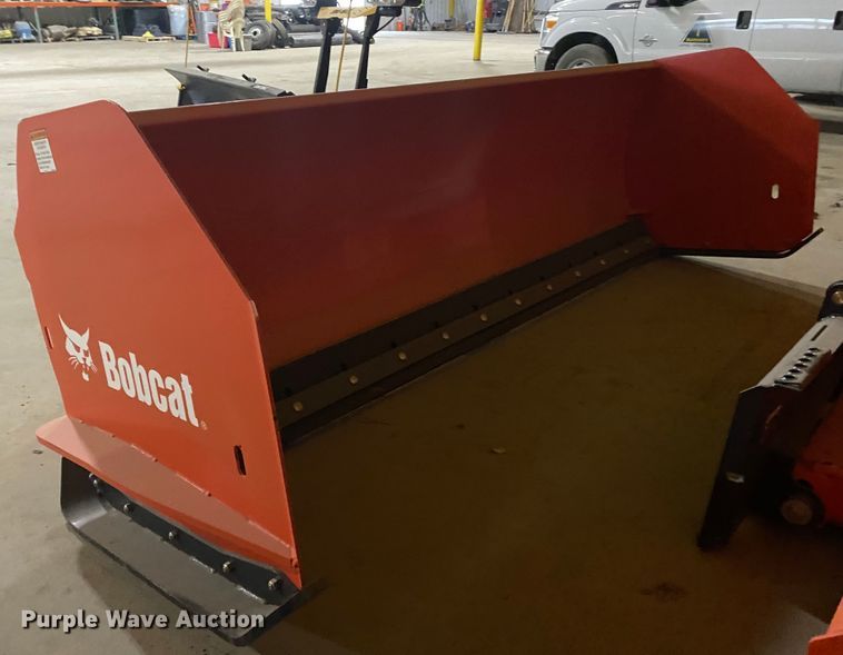image for item IG9662 Bobcat 10'W skid steer snow pusher