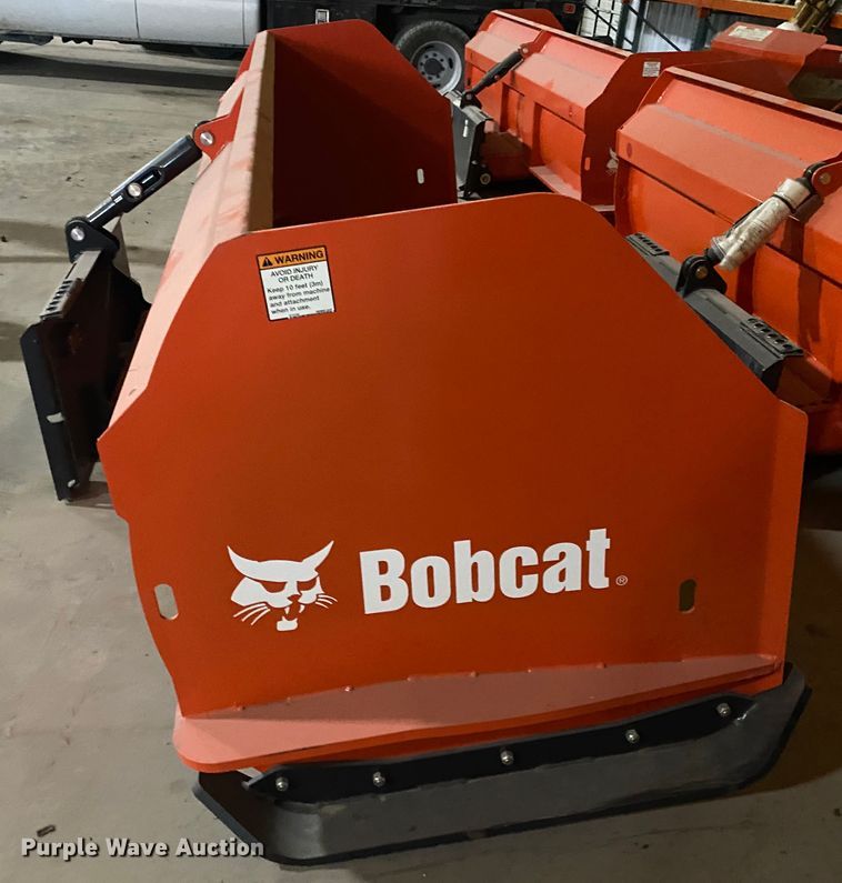 image for item IG9662 Bobcat 10'W skid steer snow pusher