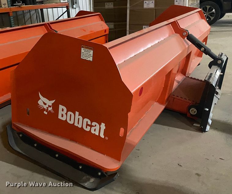 image for item IG9662 Bobcat 10'W skid steer snow pusher