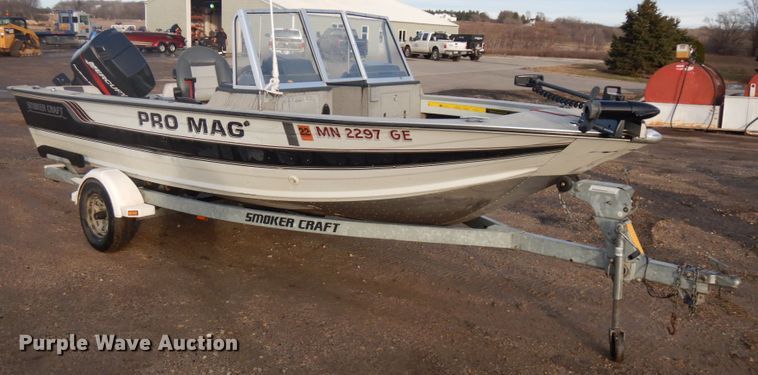 image for item IO9576 1993 Smoker Craft Pro Mag  boat