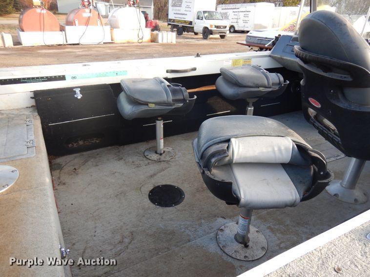 image for item IO9576 1993 Smoker Craft Pro Mag  boat