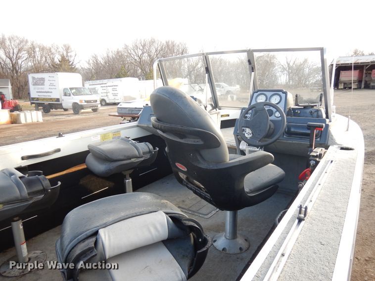 image for item IO9576 1993 Smoker Craft Pro Mag  boat