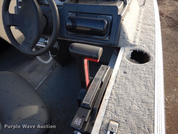 image for item IO9576 1993 Smoker Craft Pro Mag  boat