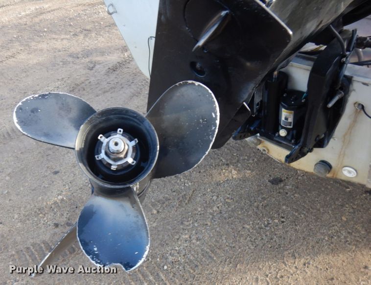 image for item IO9576 1993 Smoker Craft Pro Mag  boat