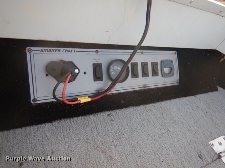 image for item IO9576 1993 Smoker Craft Pro Mag  boat