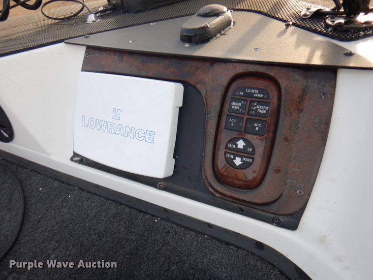 image for item IO9578 2002 Ranger 620VS  boat