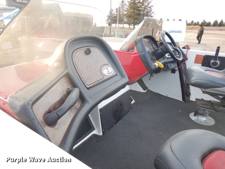 image for item IO9578 2002 Ranger 620VS  boat